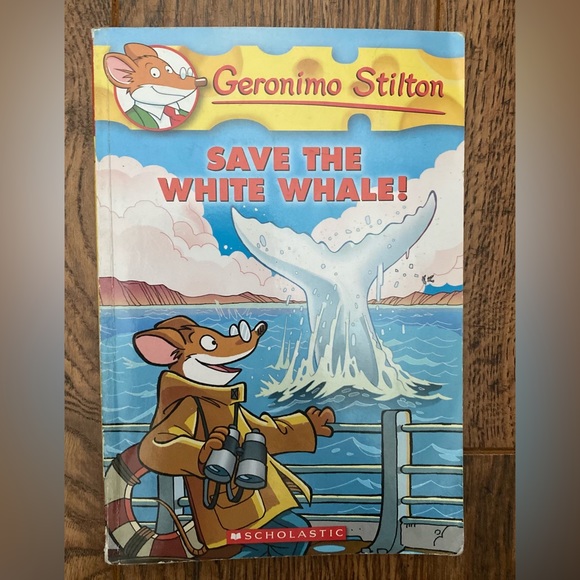 Geronimo Stilton Bundle of Books - Picture 2 of 10